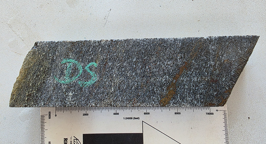 Drill core from hole SF_026 grading 0.61% Cu and 0.029 g/t Au
